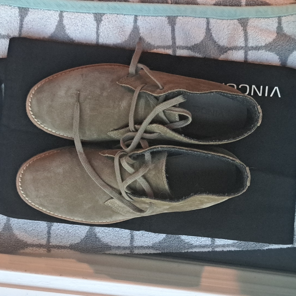 Vince boots